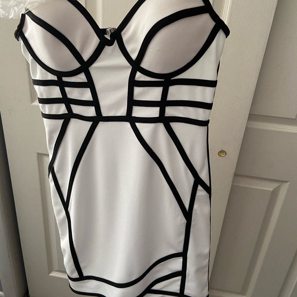 Body con dress black and white